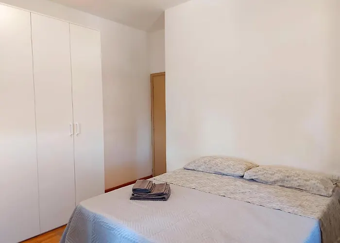 Genova Rooms Serra C